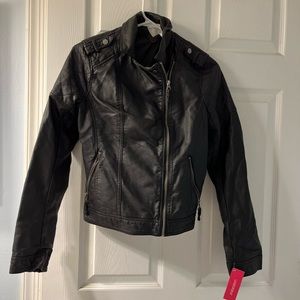 Women’s size small black non-leather jacket.